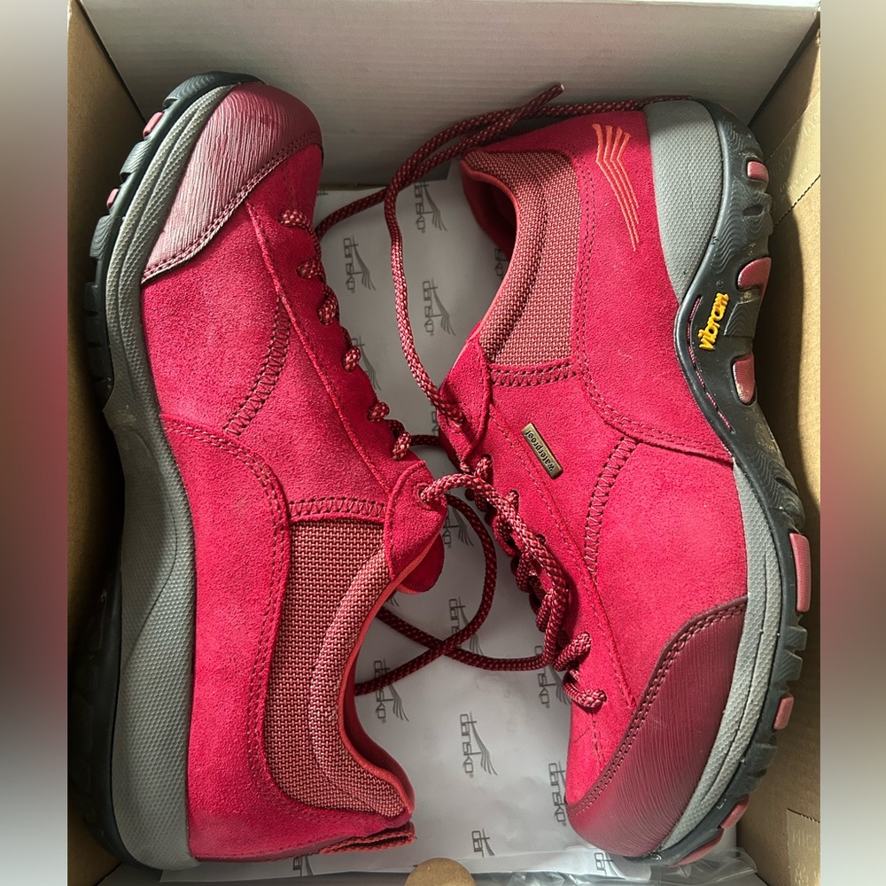 dansko waterproof sneakers